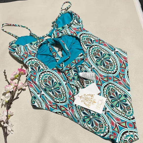 NWT BECCA BY REBECCA VIRTUE Sarai Plunge One Piece Swimsuit - Picture 8 of 12